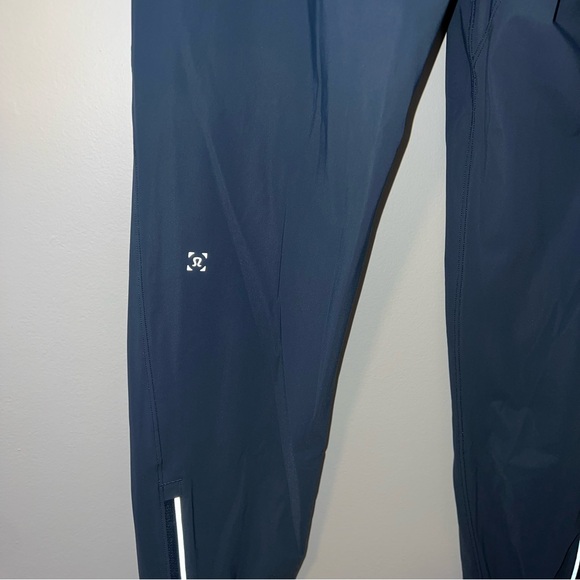 lulu lemon Men’s Surge Jogger - Picture 5 of 10